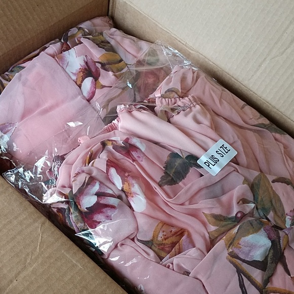 Floral Dress in Mauve - Picture 4 of 8